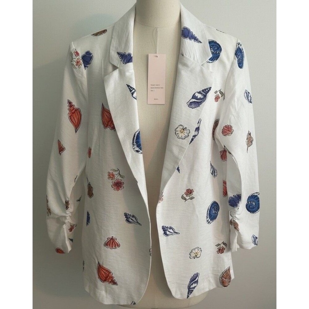 Bettina Star  Rayon/Nylon Blend  Blazer With Colorful Clam Print  Size L
